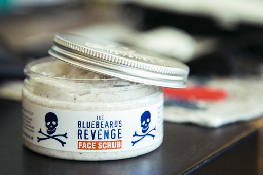 3 причины начать пользоваться скрабом для лица