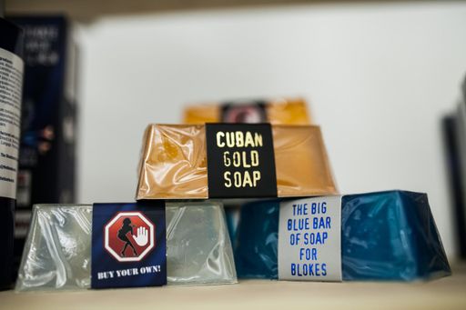 Мыло: неужели кто-то его еще покупает?